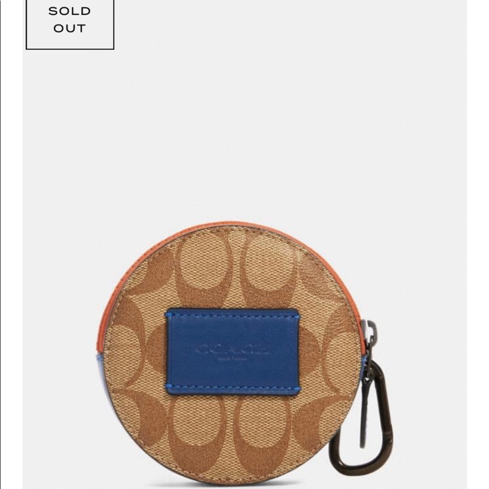 NWT COACH Round Hybrid Signature Canvas Pouch Bag - Picture 2 of 16